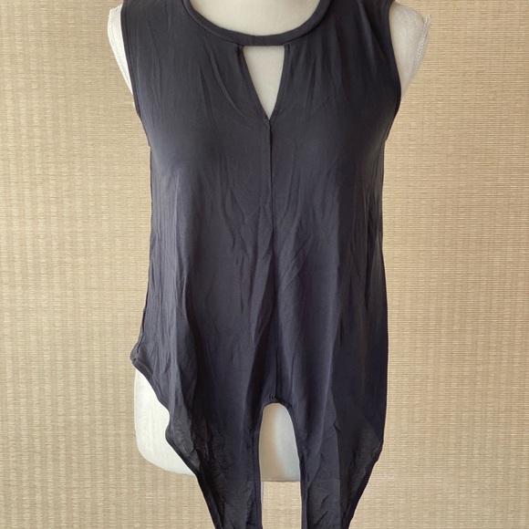 Loft Outlet Sleeveless Top with Tie Waist - Picture 4 of 7